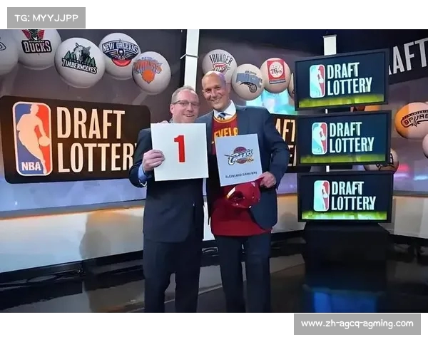 揭秘NBA园区生活细节:球员饮食、训练与娱乐 揭秘NBA园区生活细节:球员饮食、训练与娱乐